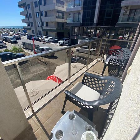 Apartament Andy Mamaia Nord 30 M De Plaja Năvodari Eksteriør billede